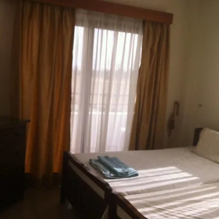 Zakos Court ラルナカ