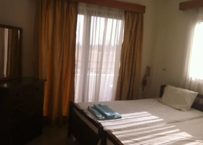 Zakos Court Lárnaca