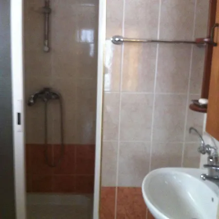 דירה Zakos Court לרנקה