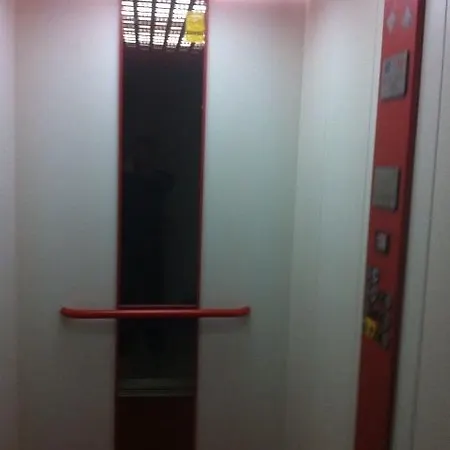 Zakos Court דירה לרנקה